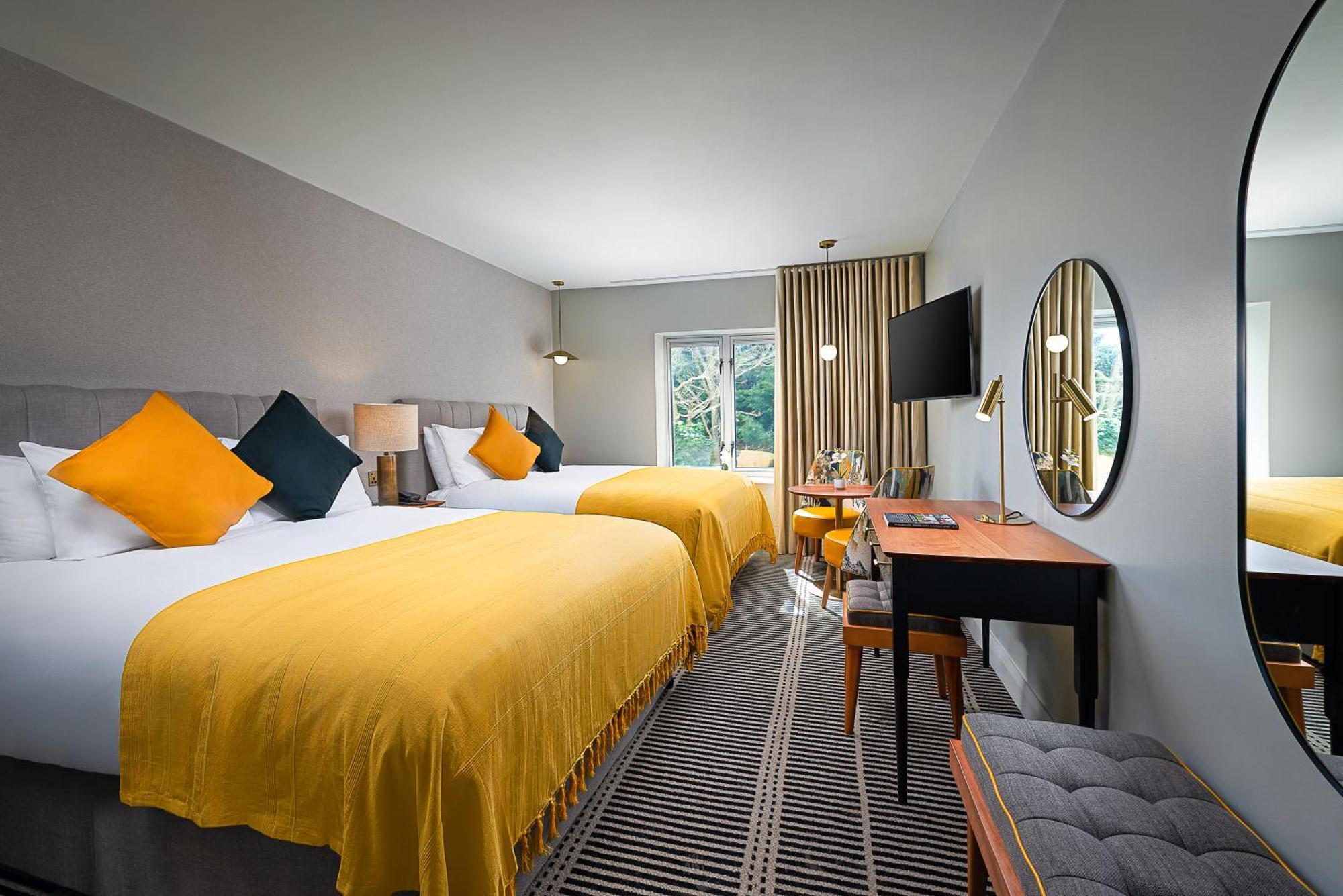 The Parkavon Hotel Киларни Екстериор снимка