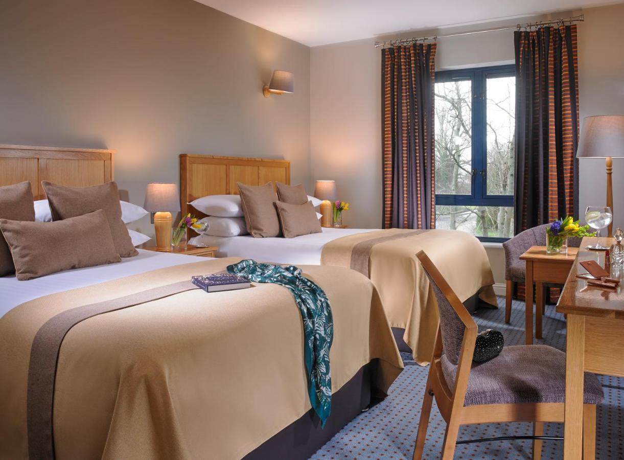The Parkavon Hotel Киларни Екстериор снимка